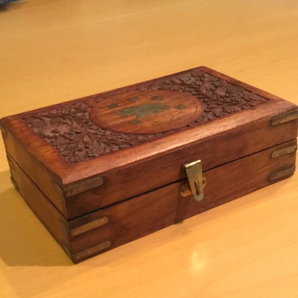Lidded hinged‎ elephant and floral carved wood box